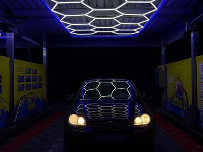 Usata VW Golf IV 101 CV (74 kW) 2004 Nero Station wagon