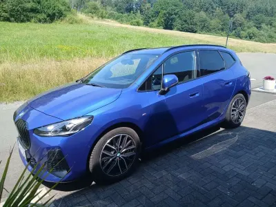 Gebraucht BMW 218 M Sport 136 PS (100 kW) 2023 Portimao blau Coupé