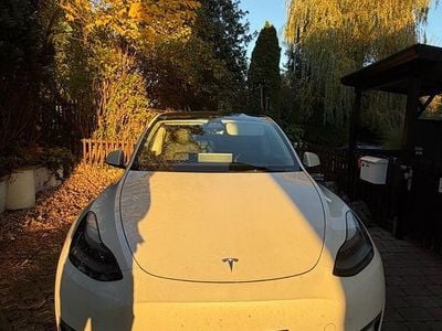 Weiß Gebraucht 2022 Tesla Model Y SUV | 33.299 € (Fairer Preis)