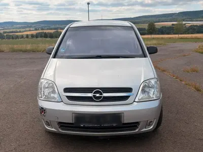 Gebraucht Opel Meriva 101 PS (74 kW) 2003 Silber Van / Kleinbus