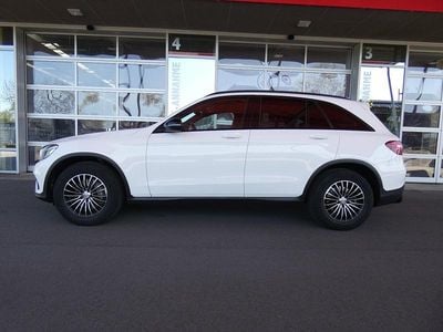Używany Mercedes GLC250 204 KM (150 kW) 2017 Biały SUV