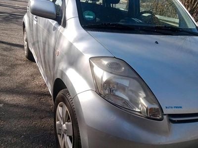 Gebraucht Daihatsu Sirion 87 PS (63 kW) 2007 Silber Kleinwagen