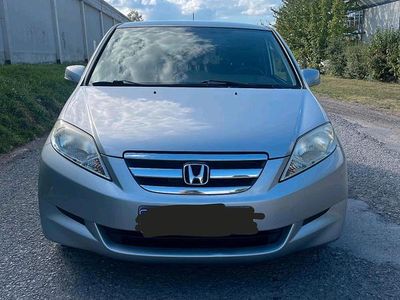 Honda FR-V