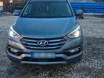Gebraucht Hyundai Santa Fe 200 PS (147 kW) 2018 Grau SUV
