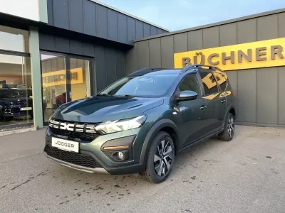 Gebraucht Dacia Jogger Expression 110 PS (80 kW) 2025 Grün Van / Kleinbus
