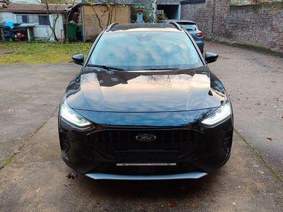 Gebraucht Ford Focus Active 120 PS (88 kW) 2022 Schwarz Limousine