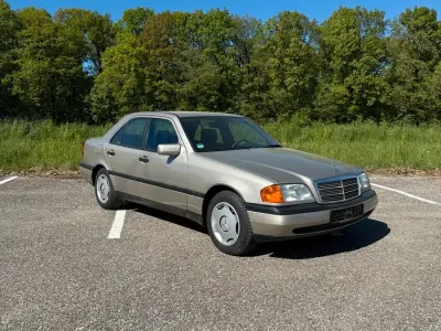 Gebraucht Mercedes C180 122 PS (89 kW) 1995 Limousine