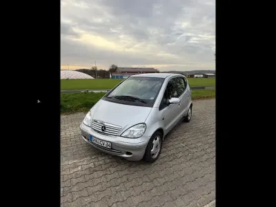 Gebraucht Mercedes A160 Elegance 102 PS (75 kW) 2004 Silber Van / Kleinbus