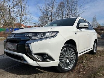Gebraucht Mitsubishi Outlander P-HEV Spirit 224 PS (164 kW) 2020 Weiß SUV