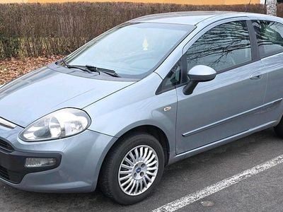Grau Gebraucht 2009 Fiat Punto Evo Kleinwagen | 1.650 €