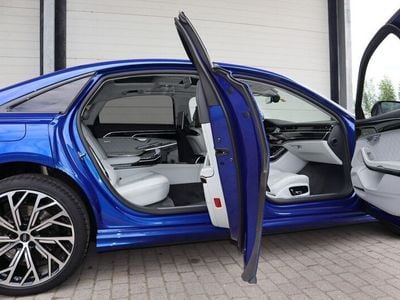 Audi A8L