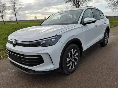 Neu VW Tiguan Life 150 PS (110 kW) 2026 Andere SUV