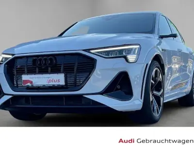 Second-hand Audi e-tron Comfort 369 kW (503 CP) 2023 Alb SUV