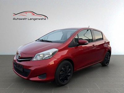 Gebraucht Toyota Yaris Life 99 PS (72 kW) 2012 Rot Kleinwagen