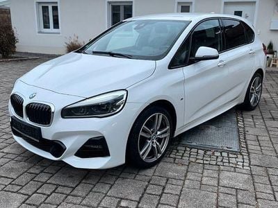 Weiß Gebraucht 2021 BMW 218 Active Tourer M Sport Van / Kleinbus | 21.100 € (Fairer Preis)