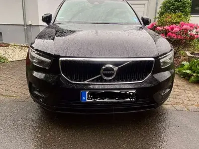 Gebraucht Volvo XC40 Basis 150 PS (110 kW) 2019 Schwarz SUV