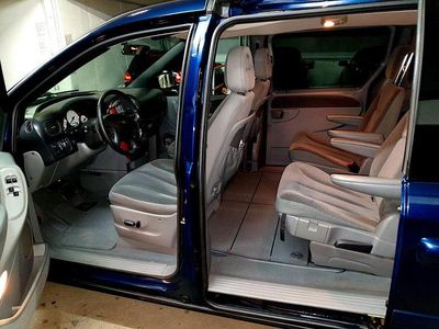 Gebraucht Chrysler Voyager 174 PS (127 kW) 2006 Blau Van / Kleinbus
