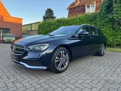 Gebraucht Mercedes 300 265 PS (194 kW) 2022 Blau Limousine