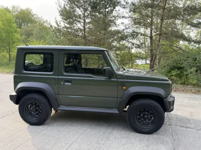 Gebraucht Suzuki Jimny Comfort 102 PS (75 kW) 2020 Grün SUV