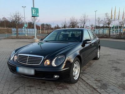 Gebraucht Mercedes E200 122 PS (89 kW) 2005 Schwarz Limousine