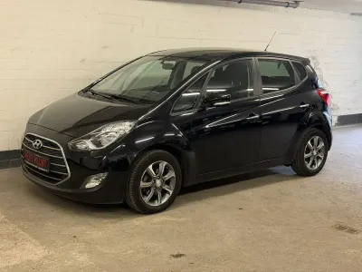 Gebraucht Hyundai ix20 Passion 125 PS (91 kW) 2016 Schwarz Kleinwagen