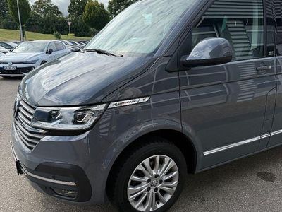 Gebraucht VW Multivan 150 PS (110 kW) 2021 Grau Van
