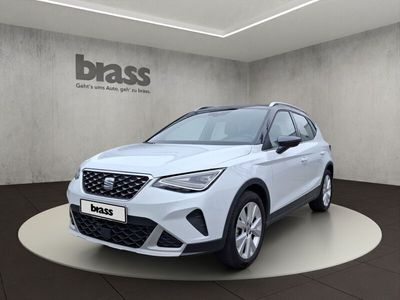 Gebraucht Seat Arona Xperience 110 PS (80 kW) 2023 Nevada weiß metallic/magnetic grau metallic SUV