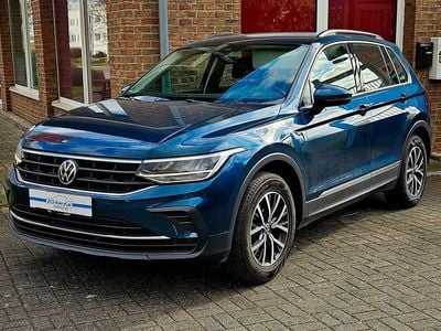 Gebraucht VW Tiguan Life 150 PS (110 kW) 2023 Blau SUV