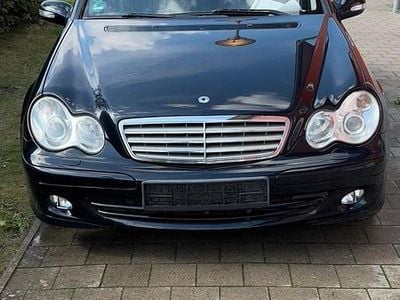 Mercedes 220