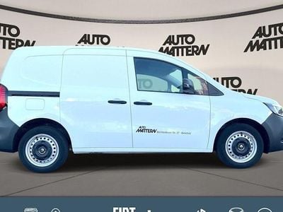 Gebraucht Renault Kangoo Komfort 89 kW (122 PS) 2022 Weiß Van / Kleinbus