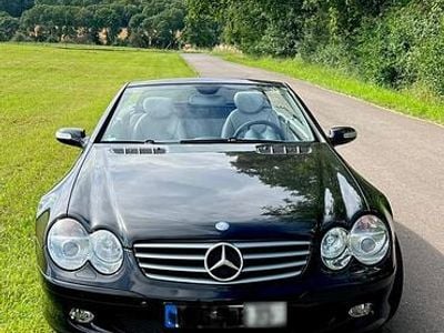 Usata Mercedes SL350 145 CV (106 kW) 2005 Nero Cabrio