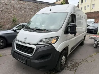 Gebraucht Peugeot Boxer Premium 140 PS (102 kW) 2022 Weiß Van