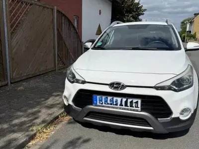 Gebraucht Hyundai i20 Active 101 PS (74 kW) 2016 Weiß Limousine