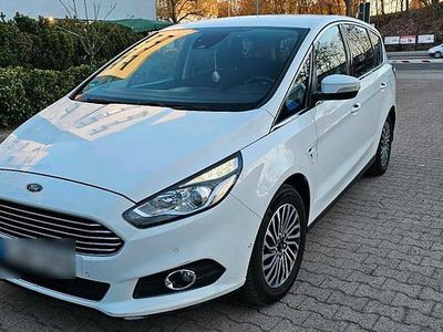 Gebraucht Ford S-MAX 150 PS (110 kW) 2019 Weiß Van / Kleinbus