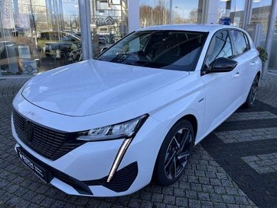 Schneeweiß Gebraucht 2022 Peugeot 308 Allure Limousine | 22.900 € (Fairer Preis)