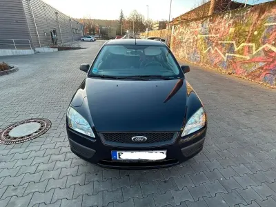 Gebraucht Ford Focus Trend 80 PS (58 kW) 2005 Blau Limousine