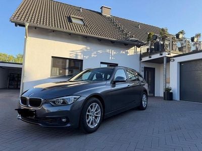 Second-hand BMW 320 Advantage 184 CP (135 kW) 2019 Gri Break