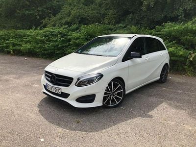 Gebraucht Mercedes B180 Urban 122 PS (89 kW) 2016 Weiß Van / Kleinbus