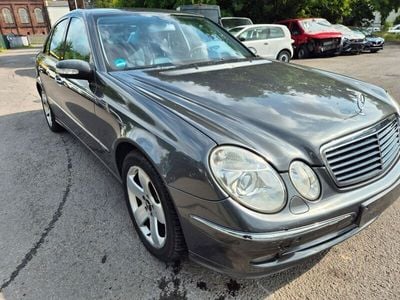 Mercedes E320