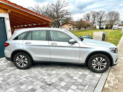 Gebraucht Mercedes GLC250 211 PS (155 kW) 2018 Silber SUV