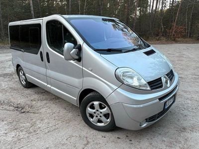 Silber Gebraucht 2013 Renault Traffic Van / Kleinbus | 21.500 €