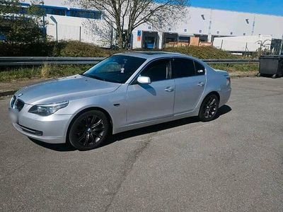 Usata BMW 525 Sport Line 267 CV (196 kW) 2009 Argento Berlina