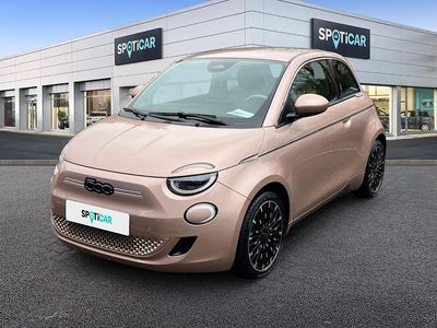 Gebraucht Fiat 500e La Prima 86 kW (118 PS) 2023 Rot Kleinwagen