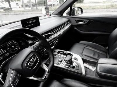 Second-hand Audi Q7 218 CP (160 kW) 2016 Negru SUV