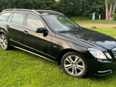 Gebraucht Mercedes E300 Avantgarde 230 PS (169 kW) 2010 Schwarz Kombi