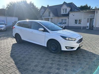 Usata Ford Focus Titanium 120 CV (88 kW) 2017 Bianco Station wagon