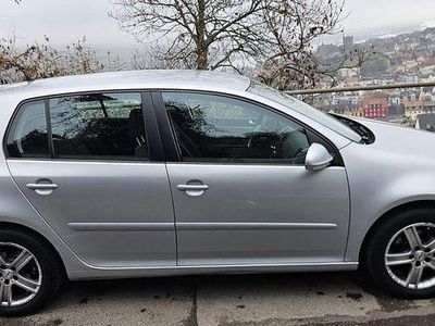 Gebraucht VW Golf V 102 PS (75 kW) 2007 Silber Limousine