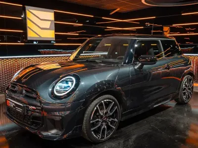 Usata Mini John Cooper Works 204 CV (150 kW) 2024 Grigio Utilitaria