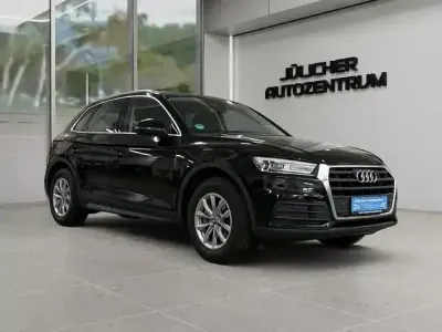 Używany Audi Q5 Sport 150 KM (110 kW) 2018 Czarny SUV