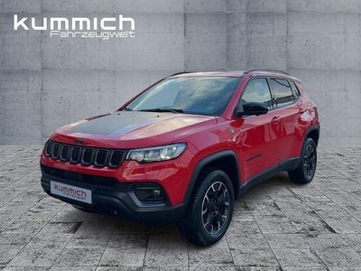 Gebraucht Jeep Compass Trailhawk 179 PS (131 kW) 2022 Rot SUV